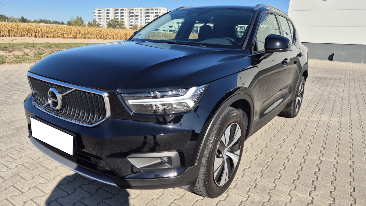 volvo xc40 t3 momentum pro