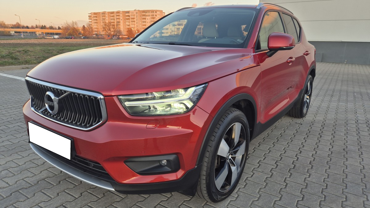 volvo xc40 d4 momentum pro