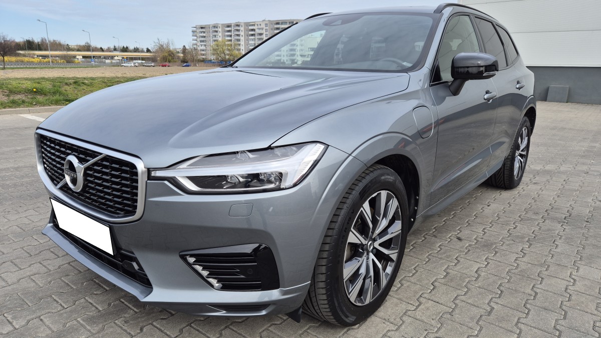 volvo xc60 t8 plug-in r-design